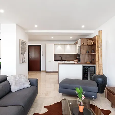 Spacieux De 114 M2 A 5 Min Des Plages - Proximite Tous Commerces Et Transports 公寓 昂蒂布
