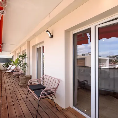 Spacieux De 114 M2 A 5 Min Des Plages - Proximite Tous Commerces Et Transports 昂蒂布